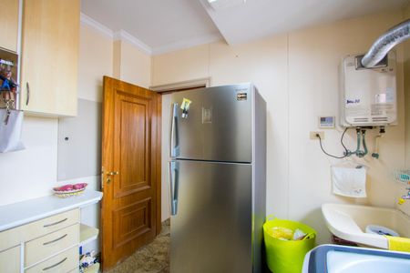 Apartamento à venda com 183m², 3 quartos e 3 vagas Apartamento à venda com 183m², 3 quartos e 3 vagasÁrea de serviço