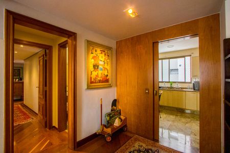 Apartamento à venda com 183m², 3 quartos e 3 vagas Apartamento à venda com 183m², 3 quartos e 3 vagasSala