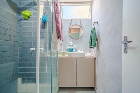 Apartamento para alugar com 45m², 2 quartos e 2 vagas Apartamento para alugar com 45m², 2 quartos e 2 vagasBanheiro