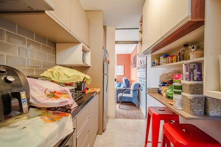 Apartamento para alugar com 45m², 2 quartos e 2 vagas Apartamento para alugar com 45m², 2 quartos e 2 vagasCozinha