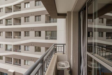 Studio para alugar com 27m², 1 quarto e sem vaga Studio para alugar com 27m², 1 quarto e sem vagaSacada