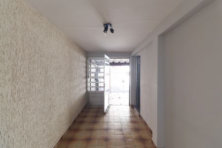 Casa à venda com 100m², 2 quartos e 2 vagasHall