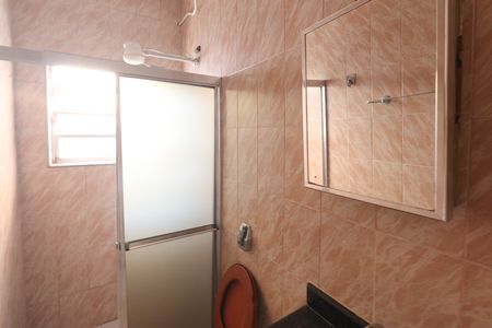 Casa à venda com 100m², 2 quartos e 2 vagasBanheiro