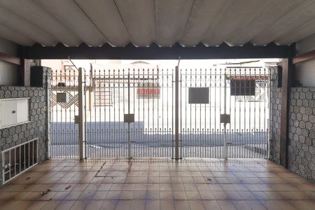 Casa à venda com 100m², 2 quartos e 2 vagasGaragem