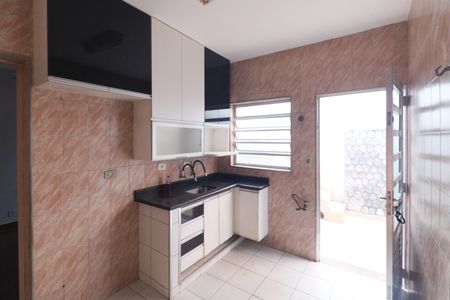 Casa à venda com 100m², 2 quartos e 2 vagasCozinha