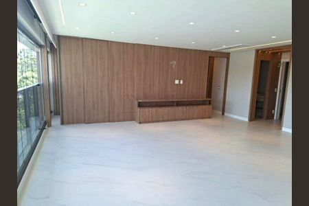 Apartamento para alugar com 3 quartos, 142m² em Real Parque, São Paulo