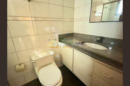 Apartamento para alugar com 238m², 4 quartos e 4 vagas