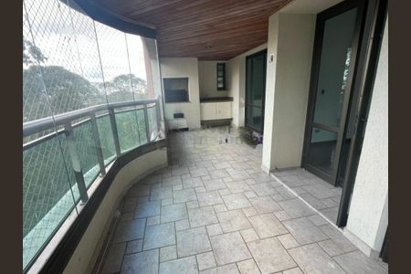 Apartamento para alugar com 238m², 4 quartos e 4 vagas