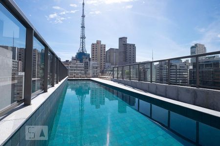 Studio para alugar com 33m², 1 quarto e 1 vaga Studio para alugar com 33m², 1 quarto e 1 vagaPiscina