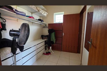 Casa de condomínio à venda com 1000m², 5 quartos e 5 vagas