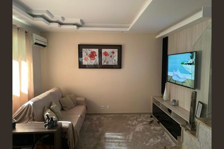 Casa à venda com 120m², 3 quartos e 1 vaga Casa à venda com 120m², 3 quartos e 1 vagaSala