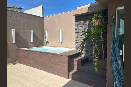 Casa à venda com 120m², 3 quartos e 1 vaga Casa à venda com 120m², 3 quartos e 1 vagaÁrea externa