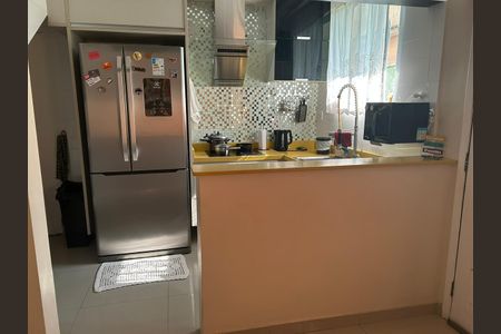 Casa à venda com 120m², 3 quartos e 1 vaga Casa à venda com 120m², 3 quartos e 1 vagaCozinha