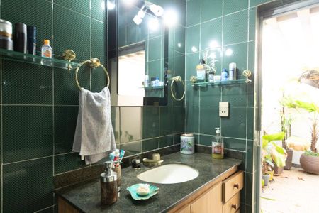 Casa para alugar com 200m², 5 quartos e 5 vagasBanheiro Suíte 2 