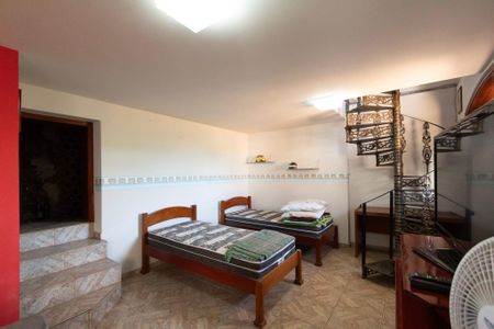 Casa para alugar com 200m², 5 quartos e 5 vagasSuíte 1 