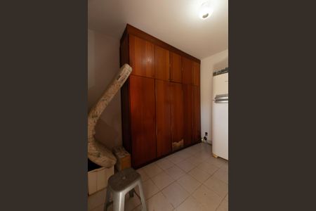 Casa para alugar com 200m², 5 quartos e 5 vagasEdícula 