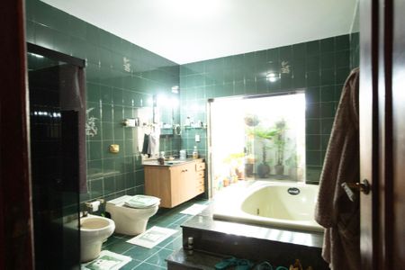 Casa para alugar com 200m², 5 quartos e 5 vagasBanheiro Suíte 2 