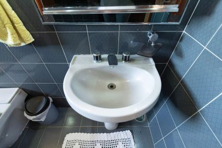 Casa para alugar com 200m², 5 quartos e 5 vagasBanheiro Social 