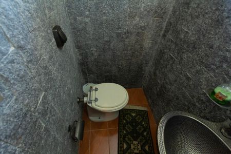 Casa para alugar com 200m², 5 quartos e 5 vagasLavabo 