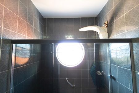 Casa para alugar com 200m², 5 quartos e 5 vagasBanheiro Social 