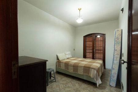 Casa para alugar com 200m², 5 quartos e 5 vagasQuarto 2