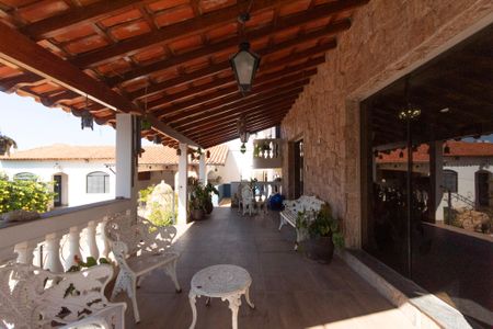 Casa para alugar com 200m², 5 quartos e 5 vagasVaranda 