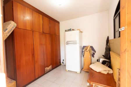 Casa para alugar com 200m², 5 quartos e 5 vagasEdícula 