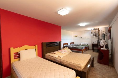 Casa para alugar com 200m², 5 quartos e 5 vagasSuíte 1 