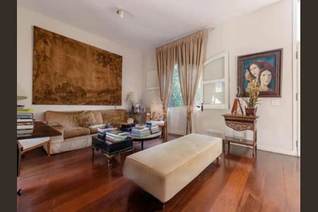 Casa para alugar com 4 quartos, 350m² em Morumbi, São Paulo