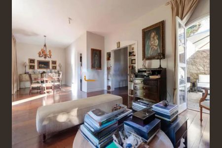 Casa para alugar com 4 quartos, 350m² em Morumbi, São Paulo