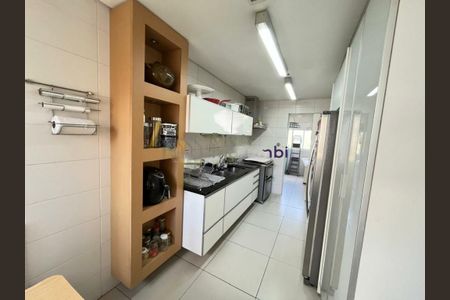 Apartamento para alugar com 168m², 3 quartos e 3 vagas