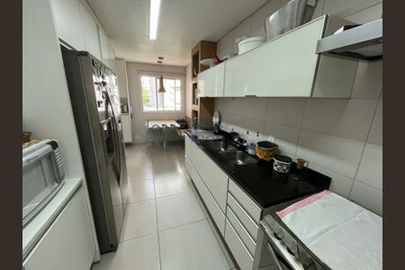 Apartamento para alugar com 168m², 3 quartos e 3 vagas