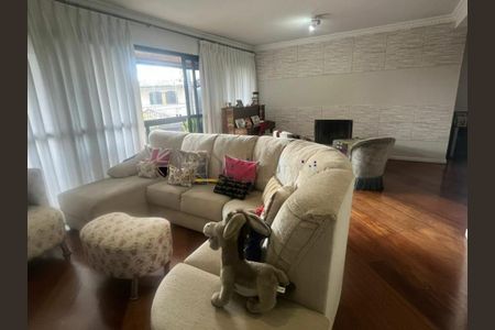 Apartamento para alugar com 185m², 4 quartos e 3 vagas