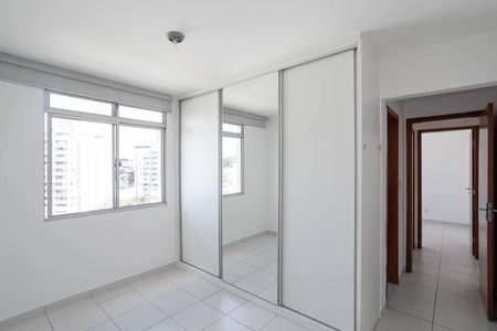 Apartamento para alugar com 70m², 2 quartos e 1 vaga Apartamento para alugar com 70m², 2 quartos e 1 vagaSuíte