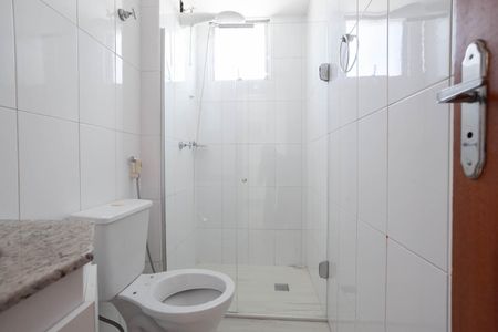 Apartamento para alugar com 70m², 2 quartos e 1 vaga Apartamento para alugar com 70m², 2 quartos e 1 vagaBanheiro social