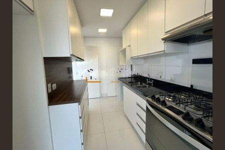 Apartamento para alugar com 142m², 3 quartos e 4 vagas