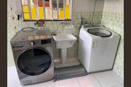 Área de Serviço de casa à venda com 4 quartos, 240m² em Vila Gomes, São Paulo