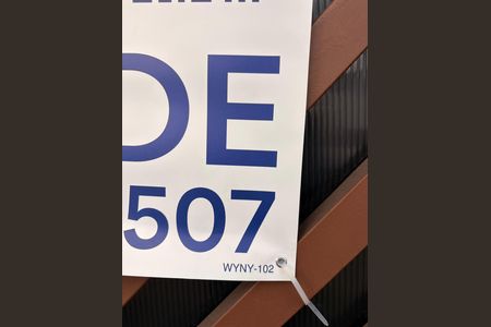 Casa à venda com 300m², 3 quartos e 3 vagas Casa à venda com 300m², 3 quartos e 3 vagasPlaca grande WYNY-102