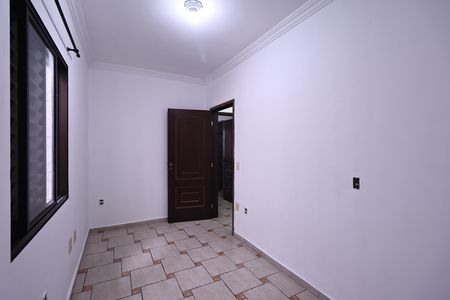 Quarto 2 de casa à venda com 3 quartos, 300m² em Parque Capuava, Santo André