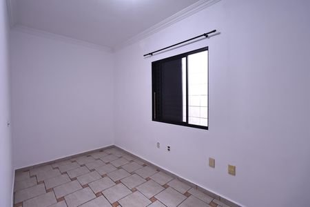 Casa à venda com 300m², 3 quartos e 3 vagas Casa à venda com 300m², 3 quartos e 3 vagasQuarto 2
