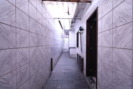 Quintal de casa à venda com 3 quartos, 300m² em Parque Capuava, Santo André