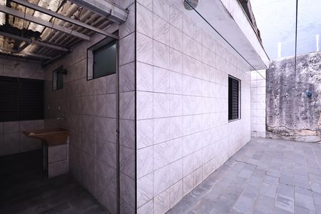Casa à venda com 300m², 3 quartos e 3 vagas Casa à venda com 300m², 3 quartos e 3 vagasQuintal