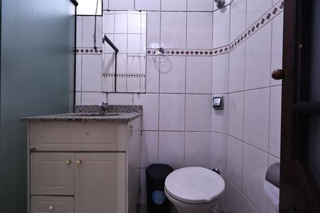 Casa à venda com 300m², 3 quartos e 3 vagas Casa à venda com 300m², 3 quartos e 3 vagasBanheiro da Suíte