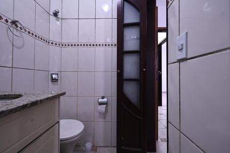Casa à venda com 300m², 3 quartos e 3 vagas Casa à venda com 300m², 3 quartos e 3 vagasBanheiro da Suíte