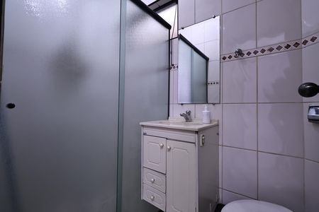 Casa à venda com 300m², 3 quartos e 3 vagas Casa à venda com 300m², 3 quartos e 3 vagasBanheiro