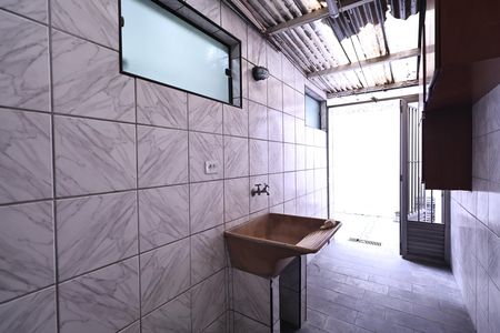 Casa à venda com 300m², 3 quartos e 3 vagas Casa à venda com 300m², 3 quartos e 3 vagasLavanderia