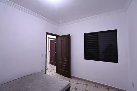 Casa à venda com 300m², 3 quartos e 3 vagas Casa à venda com 300m², 3 quartos e 3 vagasQuarto 1