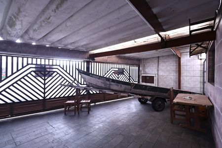 Casa à venda com 300m², 3 quartos e 3 vagas Casa à venda com 300m², 3 quartos e 3 vagasGaragem