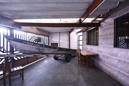 Garagem de casa à venda com 3 quartos, 300m² em Parque Capuava, Santo André