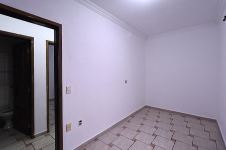 Casa à venda com 300m², 3 quartos e 3 vagas Casa à venda com 300m², 3 quartos e 3 vagasQuarto 2